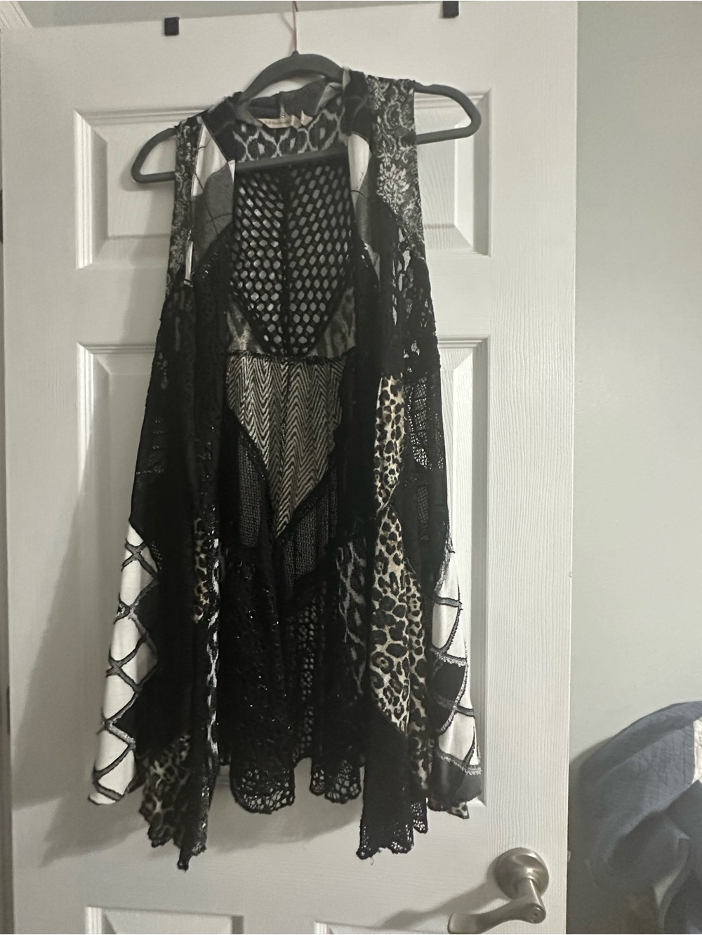 Soft Surroundings Black & White Patterned Knit Top